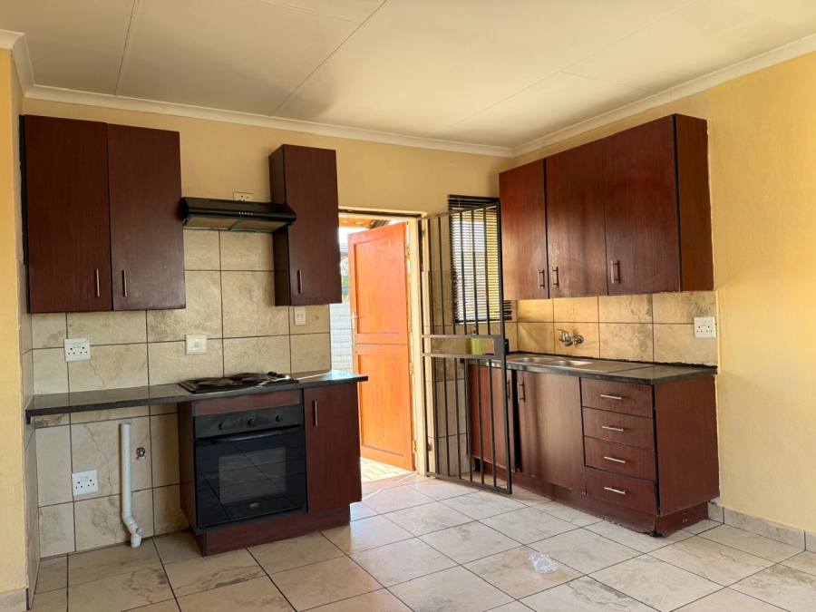 3 Bedroom Property for Sale in Waterval East North West